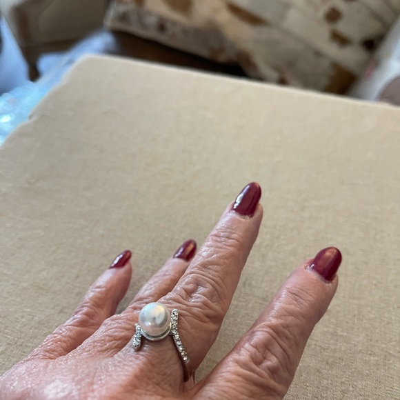 Elegant Vintage Pearl Zircon Ring in Silver Size 8 - NEW - Picture 5 of 12
